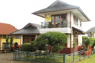 Villa Keluarga Di Lembang
