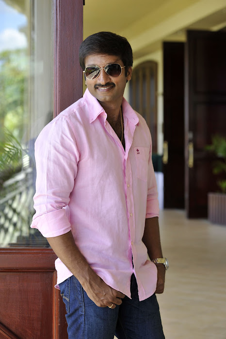 Gopi Chand Latest Stills From Mogudu, Gopi Chand New Handsome Photos wallpapers