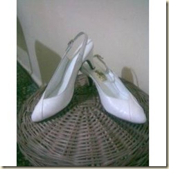 zapatos blanco.peg