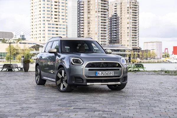 Novo MINI Countryman SE ALL4 elétrico 2024