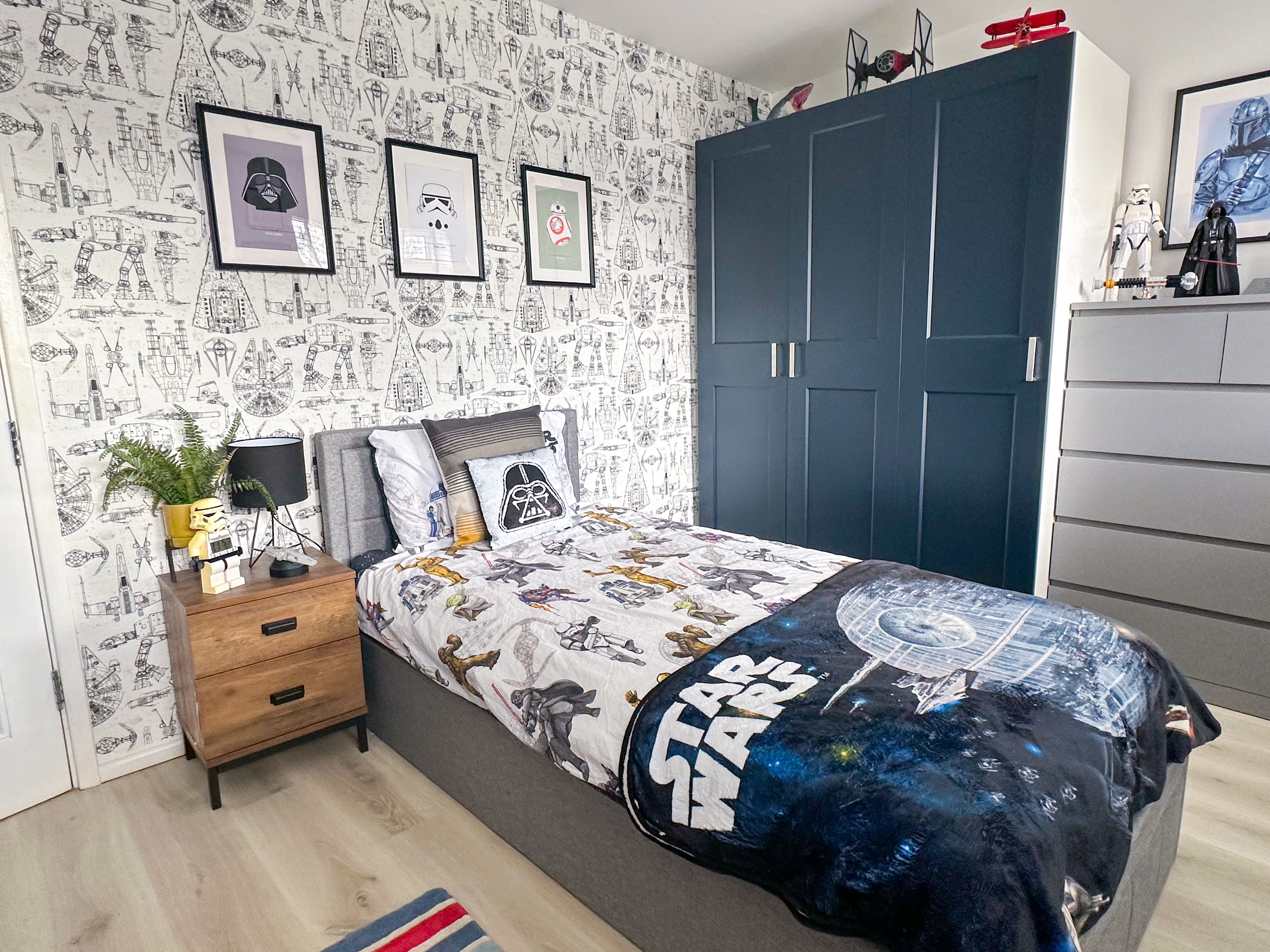 Star Wars themed bedroom, tween bedroom, boys bedroom decor, Star Wars decor,