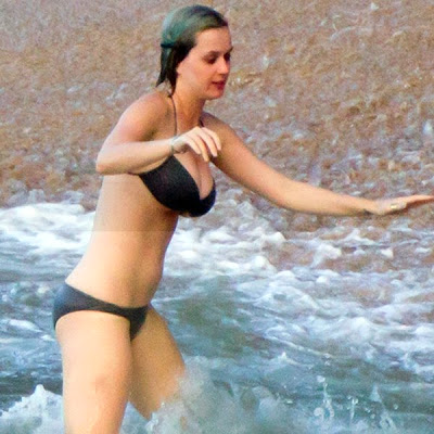 Katy Perry Bikini In Miami7