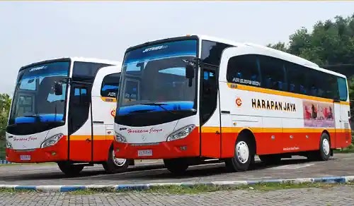 jadwal bus blitar surabaya 2022