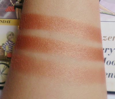 Too Faced The little black book of bronzers swatches