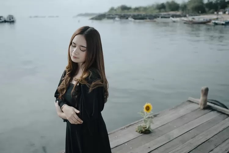 Berjalan BersamaMu Chintya Gabriella Lirik Lagu