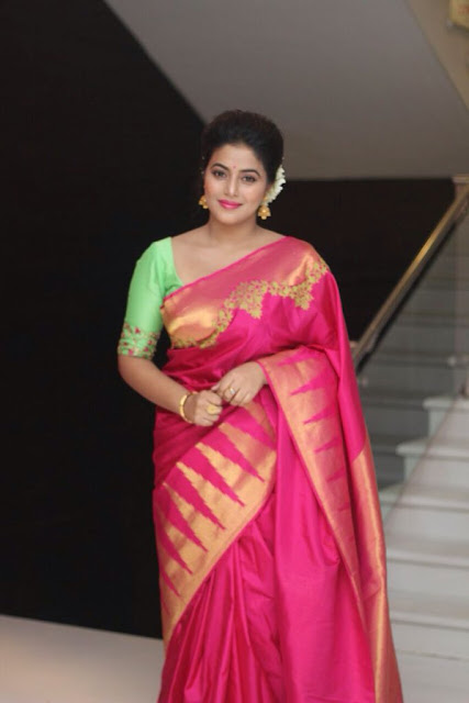 Actress Poorna Latest saree photos at savarakaththi