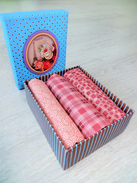 http://unllocdepatchwork.com/regalos/caja-rosa-palo.html