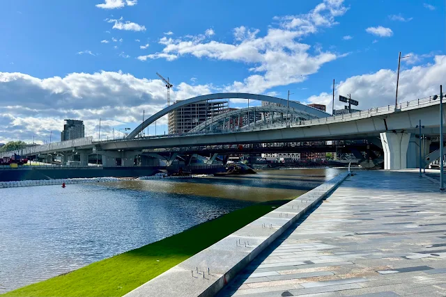 Шелепихинская набережная, Москва-река, проспект Багратиона, автомобильный мост