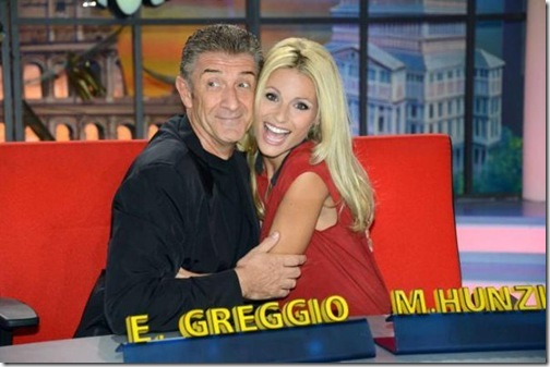 Ezio-Greggio-e-Michelle-Hunziker-Striscia-la-notizia-1