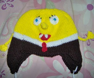 http://translate.google.es/translate?hl=es&sl=en&tl=es&u=http%3A%2F%2Fkodymayknits.blogspot.com.es%2F2007%2F09%2Fspongebob-squarepants-hat-pattern.html