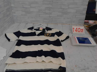 中古品　子供服　140㎝　POLO　ブラック×ホワイト　ボーダー　半袖ポロシャツ　990円