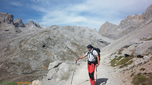 Ruta a Peña Vieja desde la Estación del Cable en Fuente Dé, en Picos de Europa.