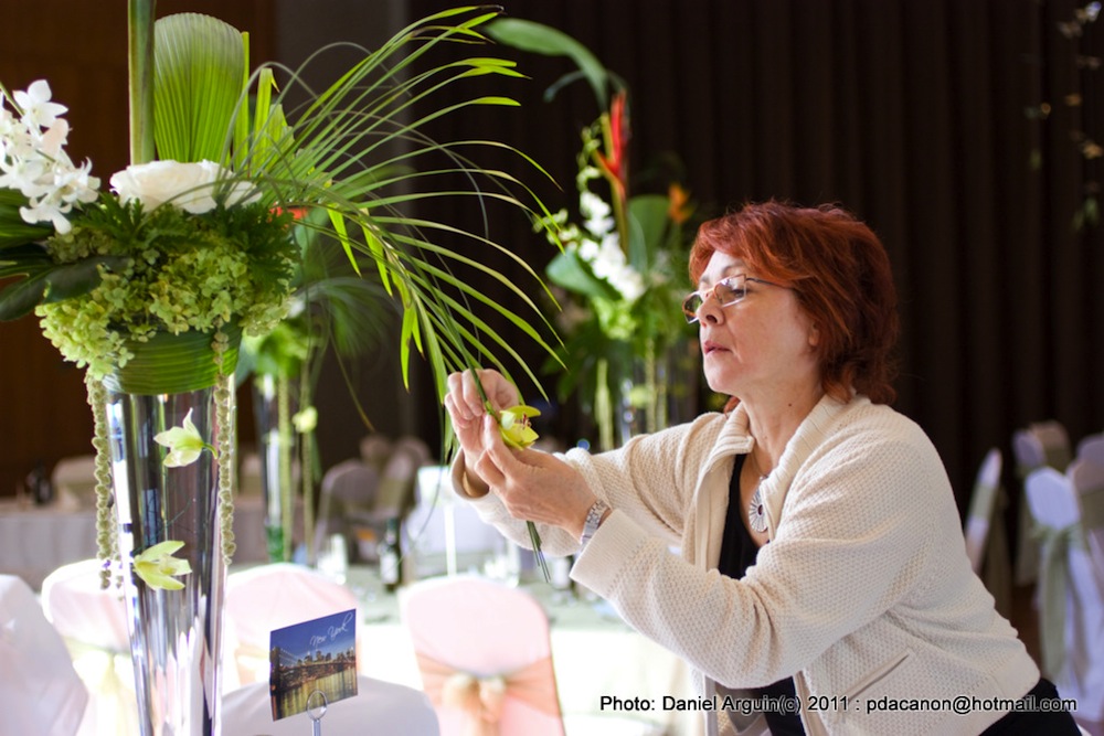 Floral Art Forum: Fascinating floral designer Dominique Houle from    freelance floral designer