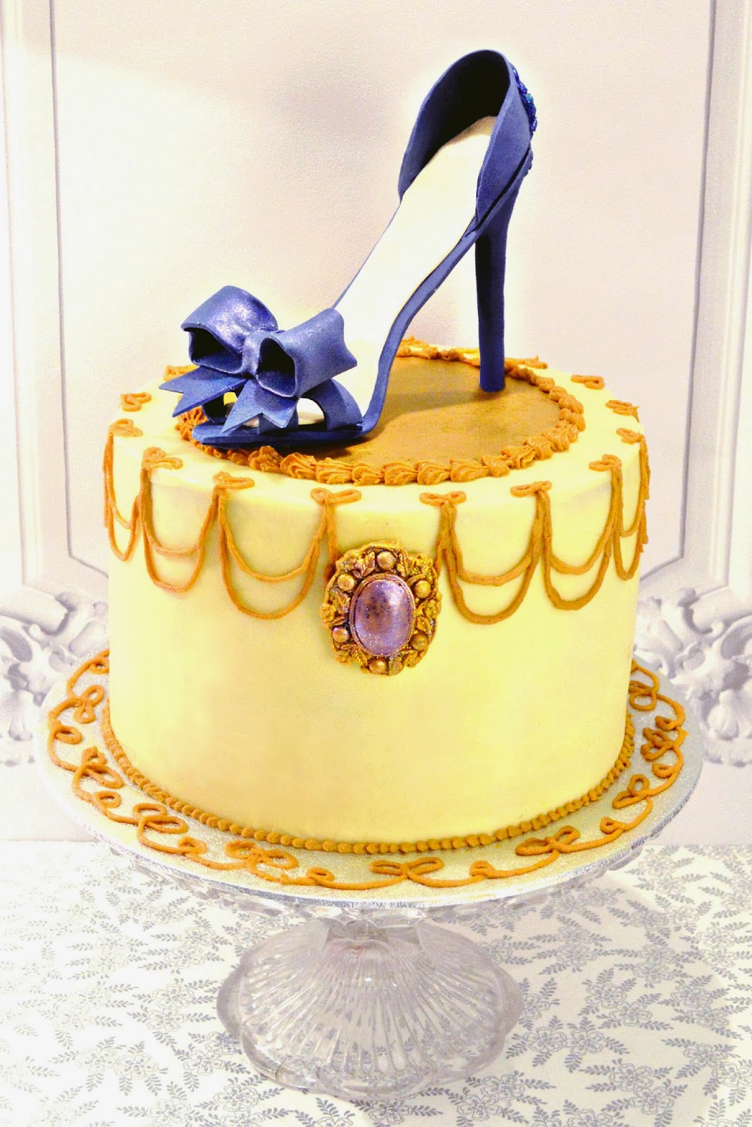 Caketastic - High heels Cake... Happy Birthday Layla M Dewji.. awesome cake  for an awesome person | Facebook