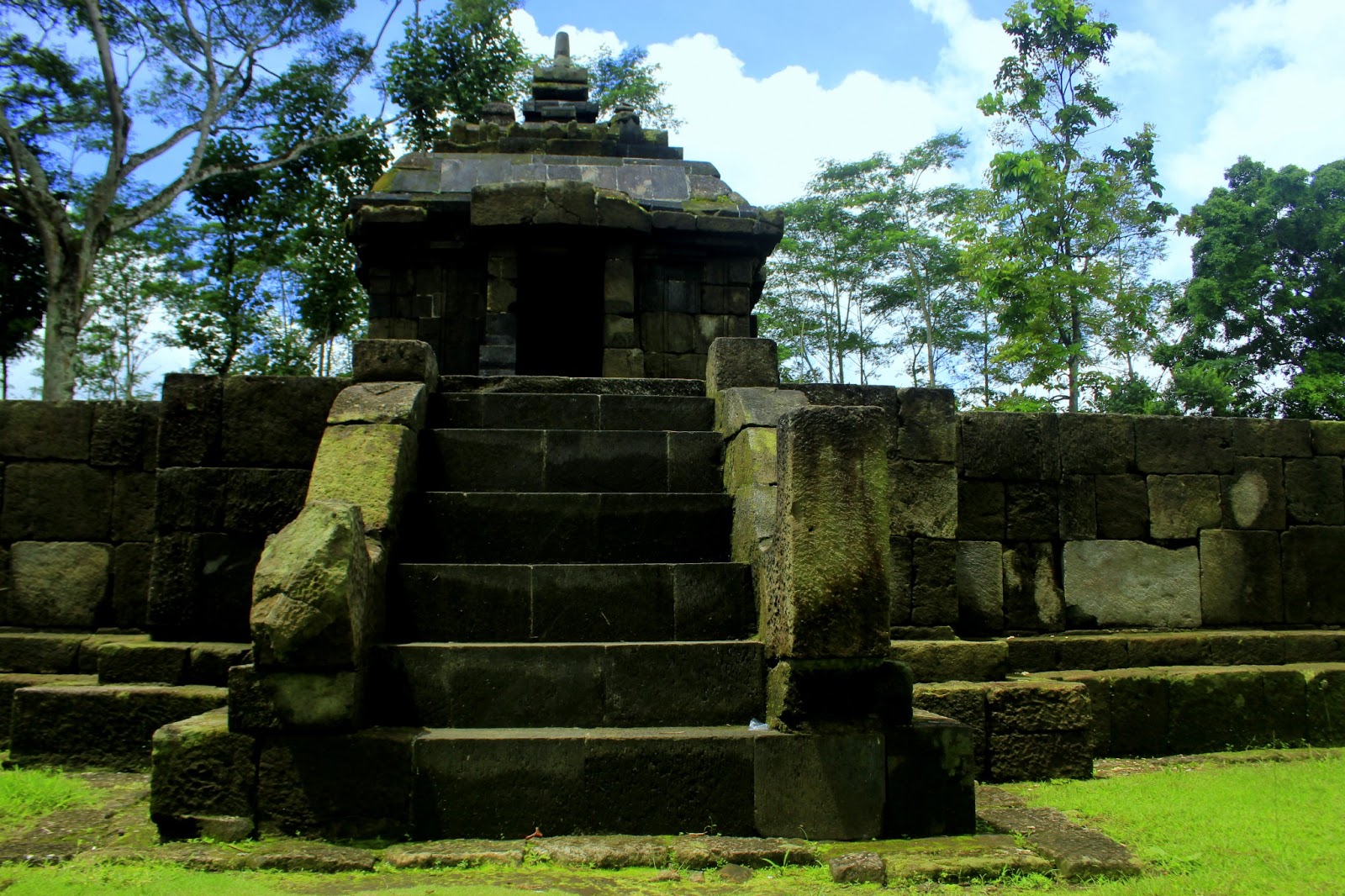 Menengok Persembunyian Candi Klero - Tengaran  ARDIYANTA