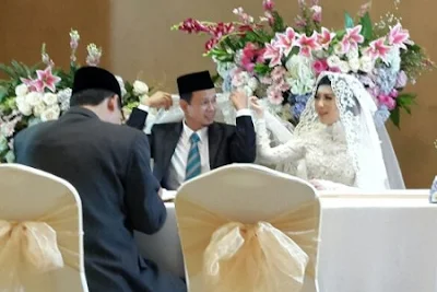 Sempat Diterpa Isu, Politisi PKS Ini Nikahi Agatha Lily, Mantan Ketua MK Dibully