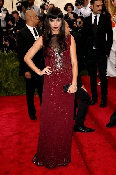 adriana-lima-met-gala_2015_5.0