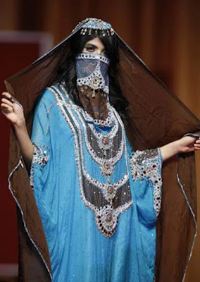 Turkey, Islamic, Titillating, Fashions, http://muslimmfashion.blogspot.com/