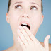 Nguyên nhân gây hôi miệng sau khi bọc răng sứ