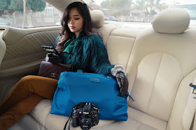 Blue Lipault bag and Chanel bag fashion blogger style