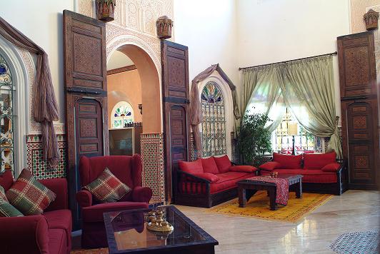 Moroccan House Style: Moroccan tile and Moorish home decor