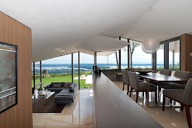 Architecture of Ron Thom