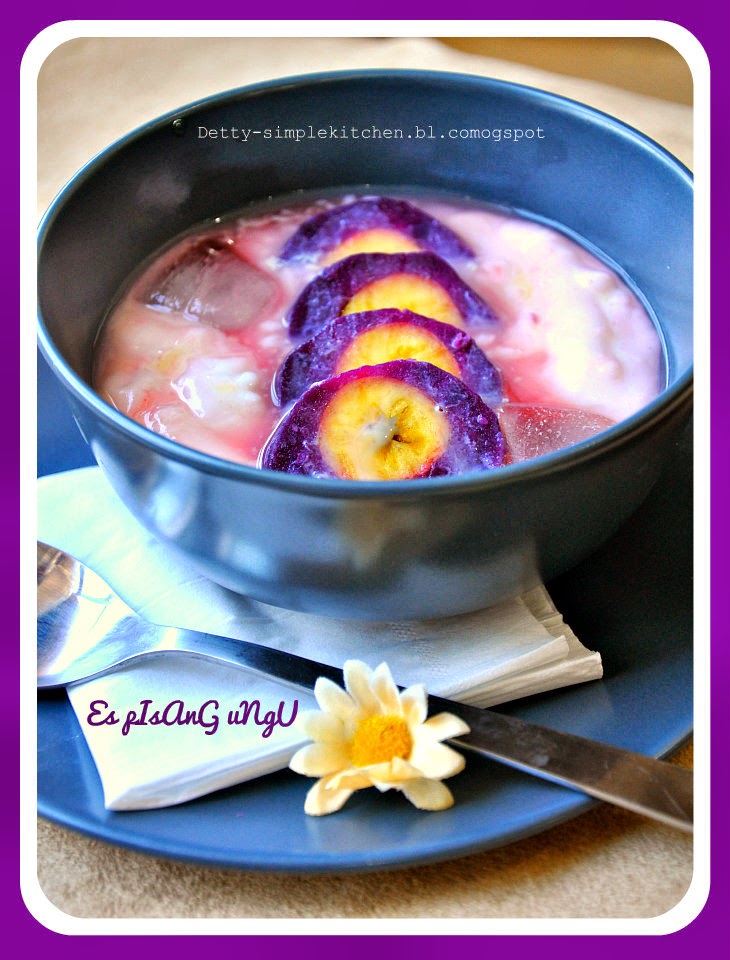 Simple Kitchen Es pisang ungu 