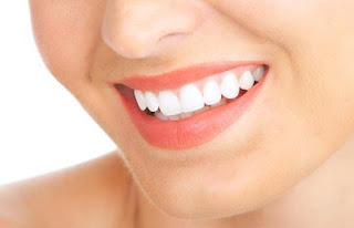 Cara Menghilangkan Karang Gigi Secara Alami