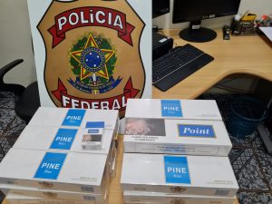 Em RO, PF prende casal vendendo via aplicativo cigarros contrabandeados da Bolívia