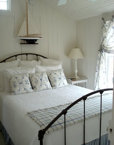 Cozy Beach Cottage Bedrooms