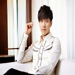 Foto Lee Seung Gi Paling Tampan