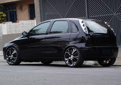 corsa hatch preto