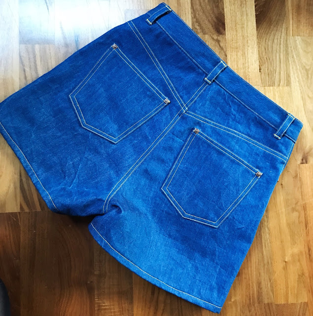 Diary of a Chain Stitcher: Megan Nielsen Dawn Jeans Shorts in Denim from Fabric Godmother