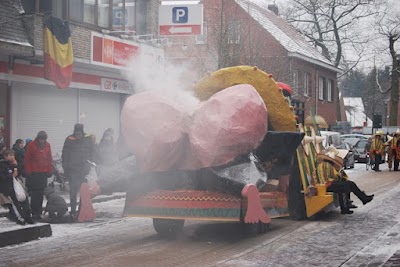 37/365 – Parade Floats That Won’t Make It To The US