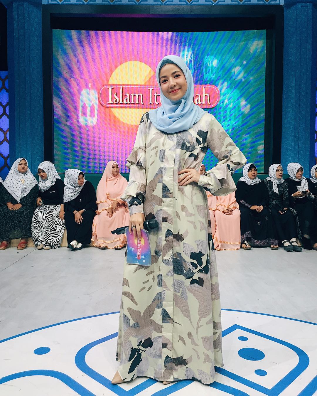  Tampil serba casual dan tetap menarik di hari lebaran tentunya keinginan banyak orang termas ∝ 54 Model Baju Muslim Remaja Outfit Berhijab Ala Selebgram 2018