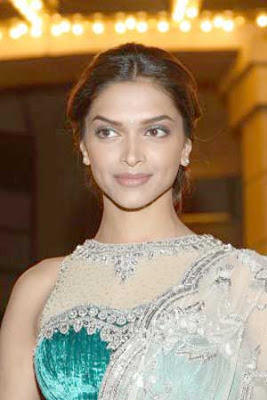 Deepika Padukone Premiere Chandni Chowk to China California Pictures