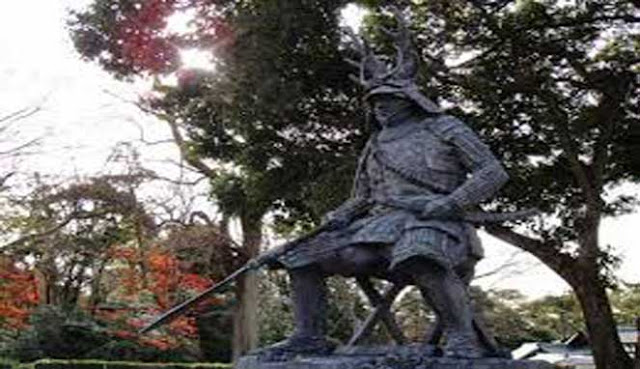 PRAJURIT SAMURAI PALING TERKENAL DALAM SEJARAH JEPANG  10 PRAJURIT SAMURAI PALING TERKENAL DALAM SEJARAH JEPANG 