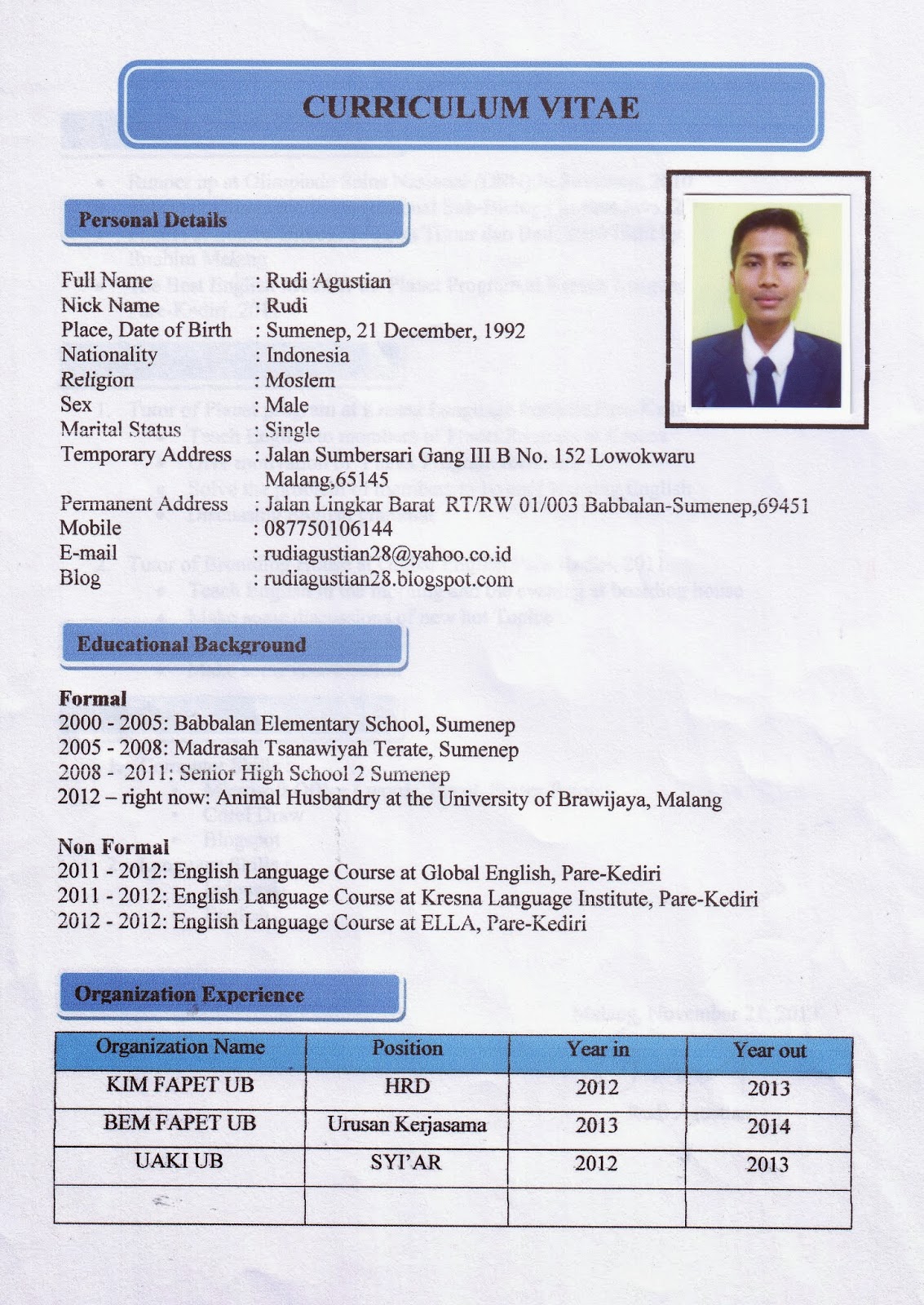 Contoh Curriculum Vitae Keren ~ Emperor Rudi