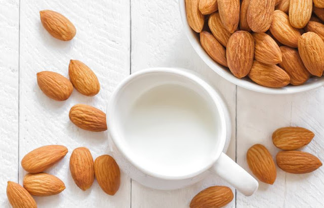 Membuat Masker Almond untuk Wajah Bersih Bebas Jerawat secara Alami 