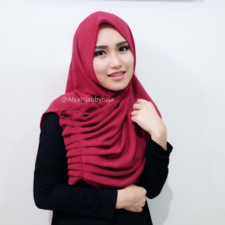 Foto Cantik Ayu Ting Ting Berjilbab/Berkerudung Terbaru 2016 Di Instagram