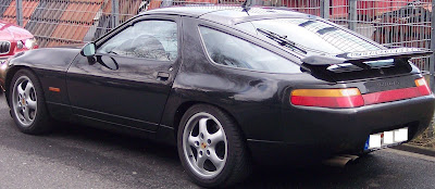 Porsche 928