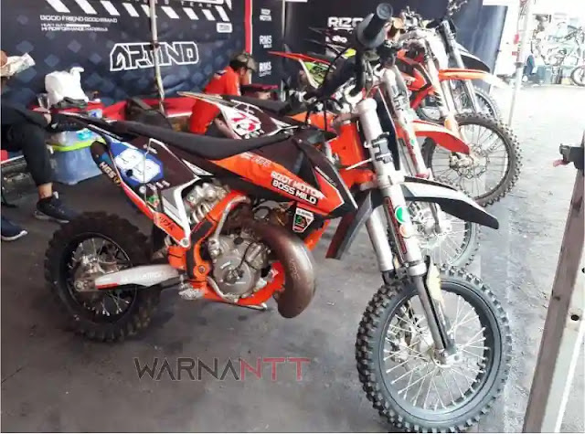 Berbagai motor yang dipakai tim Rizqy Motor Boss Mild dalam event balap khusus crosser junior