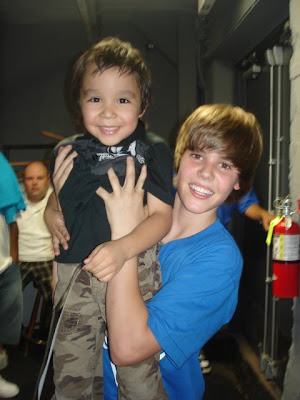 justin bieber cute smile. Christian and Justin Bieber