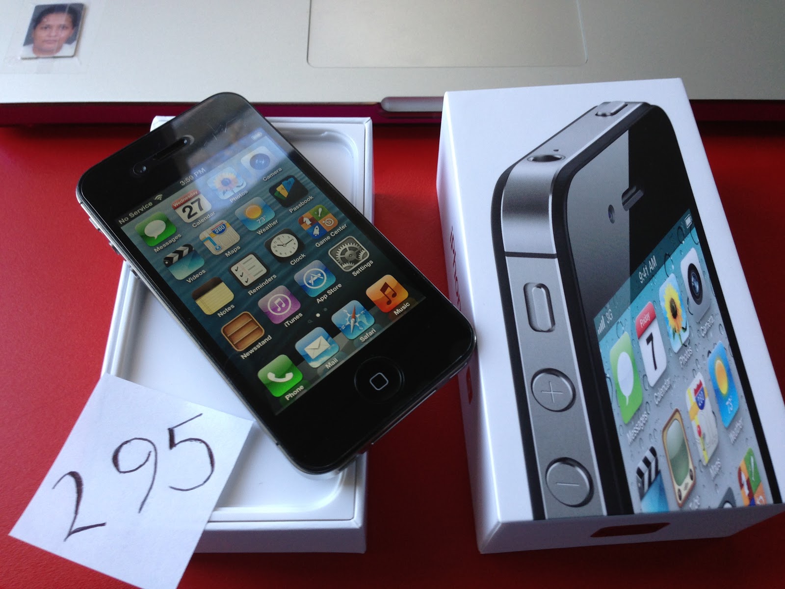 Apple iPhone 4S 64GB Black Factory Unlocked Smartphone Ships Worldwide ...