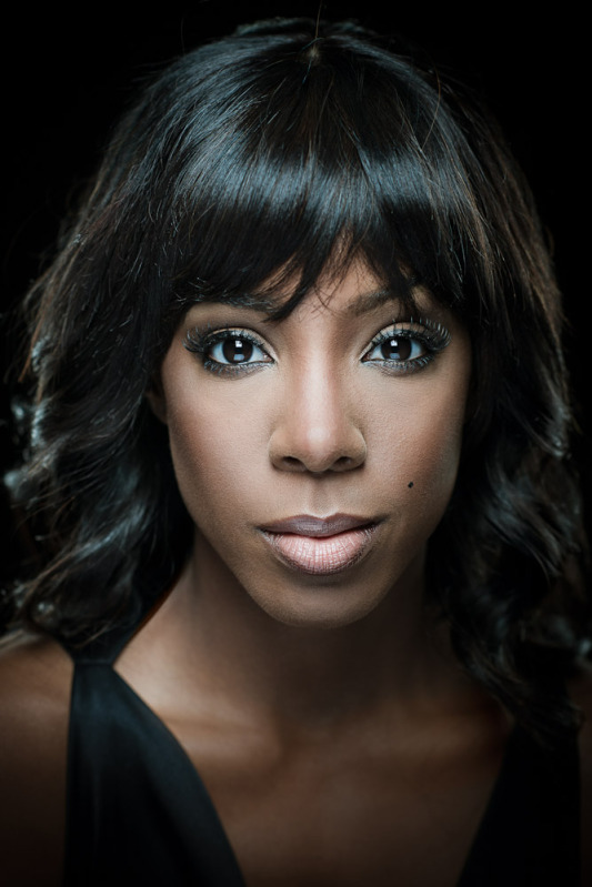 In a recent interview Kelly Rowland recalls the time she saw a picture of