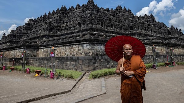 Tarif Borobudur Rp750.000 Bikin Susah Umat Budha Rakyat Kecil: Sampai Meninggal Tak Mampu Bayar