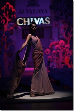 WIFW SS 2011 Collection By JJ Valaya's3