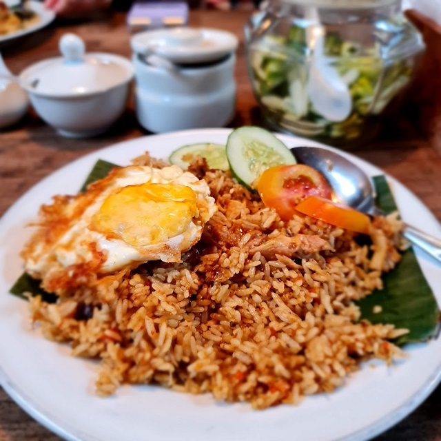 nasi goreng bakmi jogja trunojoyo surabaya