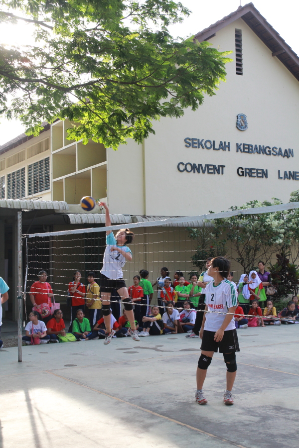 Volleyball Pillar Management: Volleyball Goes 2 School ...