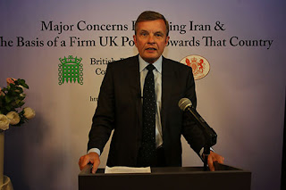 David Jones MP